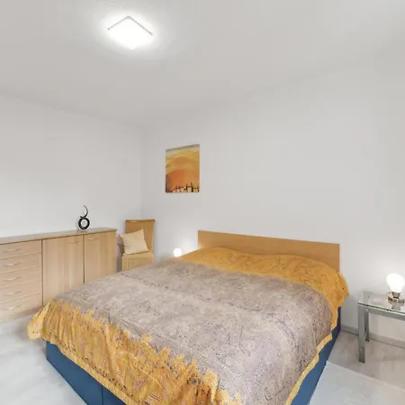 2 Bedroom Lovely In Nahetal-waldau Apartment Hinternah