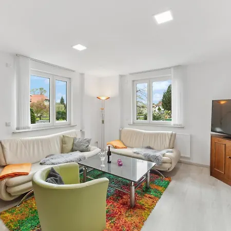 Stunning In Schleusingen * Hinternah