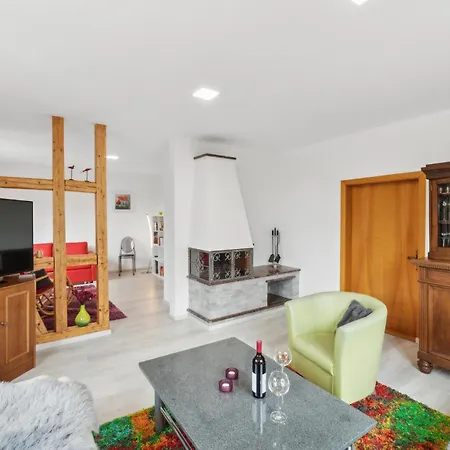 Appartement Stunning In Schleusingen *